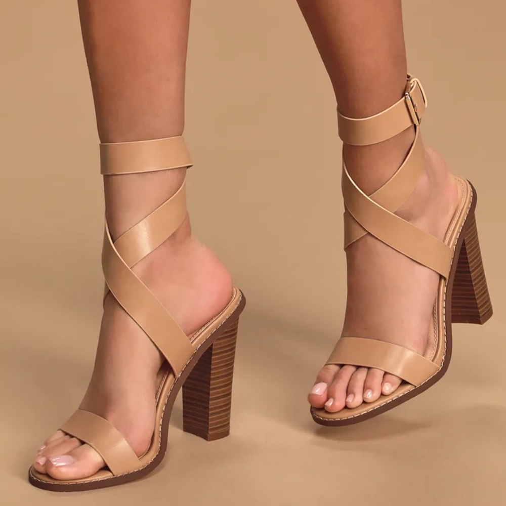 Lulu’s Shelbie Strap Heels